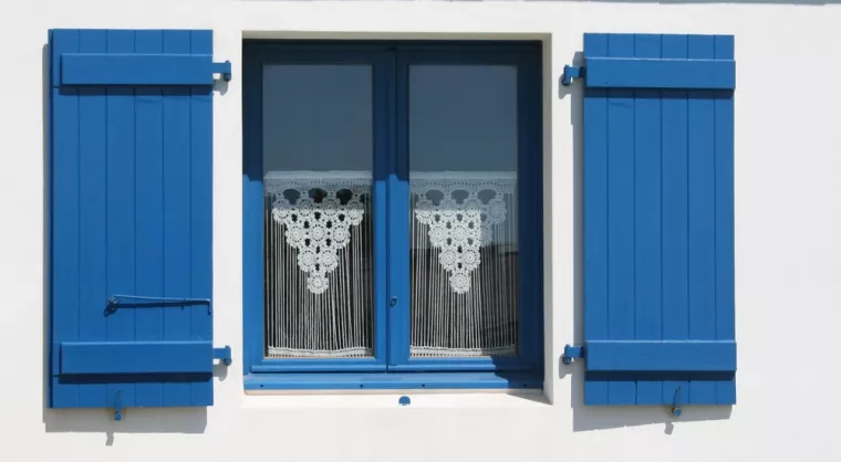 Combien de couches de peinture appliquer sur des volets en bois ?, Biganos, KILLYAN Multiservices